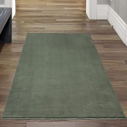 Hochflor-Teppich in tiefem Dunkelgrün – Luxus und Wohlfühlen vereint! Größe 80 x 150 cm