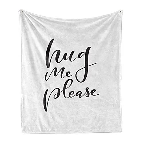 ABAKUHAUS Umarmung Weiche Kuscheldecke Sofadecke, Ink Pinsel Schriftlich Hug Me Please, Gemütlicher Plüsch für den Innen- und Außenbereich, 125 x 175 cm, Charcoal Grau und Weiß