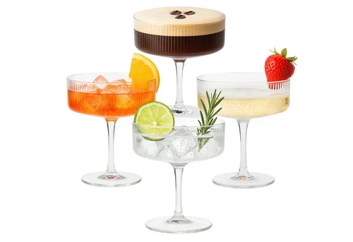 DAL CERO Martiniglas Cocktailglas 200 ml – Elegantes geripptes Glas für Cocktails & Desserts - Hochwertiges 4-teiliges Set für stilvolle Cocktails und Desserts. Das gerippte Design sorgt für einen eleganten Look, ideal für Haushalt und Bar. Fassungsvermögen: 200 ml.