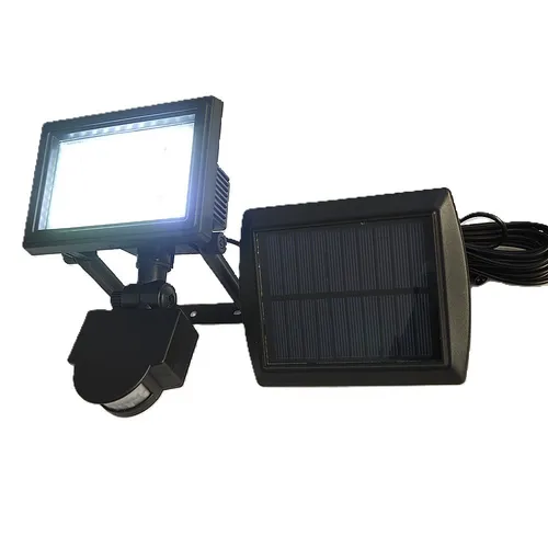 Super Hell Solar-LED-Außenstrahler Wandstrahler Ulf mit separatem Solarmodul