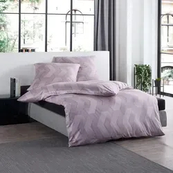 Fleuresse Interlock Jersey Bettwäsche Black Premium Beja mauve 155x220 cm + 80x80 cm - Entdecken Sie die elegante Fleuresse Bettwäsche Beja in Mauve. Hergestellt aus 100% Baumwolle bietet sie eine weiche, atmungsaktive Qualität für erholsamen Schlaf und fügt sich harmonisch in Ihr Zuhause ein.