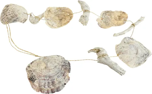 Maritime Muschel-Deko Girlande mit Treibholz für Sommer und Ambiente