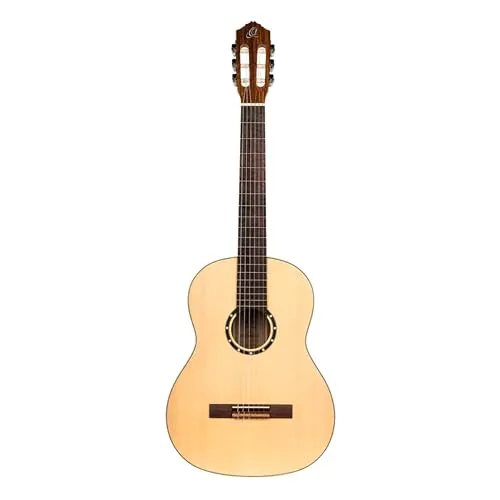Ortega Guitars 4/4 Konzert Gitarre – Family Series - 4/4 Konzertgitarre mit Fichte- und Mahagonikorpus, ideal für Anfänger und Profis. Inklusive gepolstertem Gig Bag für einfachen Transport.