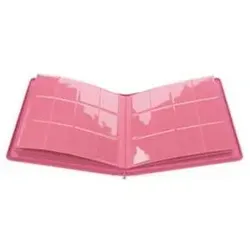 Gamegenic Zip-Up Album 24-Pocket - Pink - Sammelkarten-Album für bis zu 480 Karten, ideal für PLAYSET-Sammlungen. Mit strapazierfähigem Reißverschluss und innovativer Nexofyber-Oberfläche für eleganten Look und angenehme Haptik.