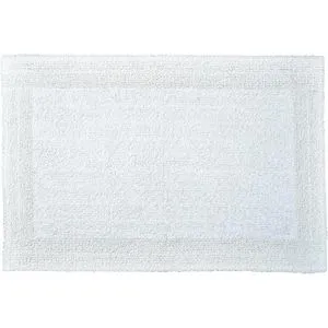 Kleine Wolke Badematte Cotone, beidseitig nutzbar - Pflegeleichte Badematte aus 100% Baumwolle, beidseitig nutzbar und fußbodenheizungsgeeignet. Der flauschige Flor sorgt für Komfort und Nässeaufnahme in Ihrem Badezimmer.