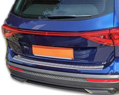 RECAMBO Ladekantenschutz für SEAT TARRACO (BJ 2018>), V2A Edelstahl - Schützen Sie den Ladebereich Ihres SEAT TARRACO vor Kratzern und Witterungseinflüssen. Der hochwertige V2A Edelstahl Ladekantenschutz bietet eine exklusive Optik und perfekte Passform durch präzise 3D-Technologie. Einfache Montage!