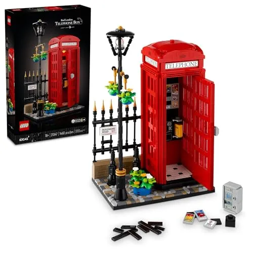 LEGO Ideas Rote Londoner Telefonzelle für Erwachsene - Nostalgisches Bauset - Erstellen Sie mit diesem 1.460-teiligen LEGO Set eine detailreiche, rote Londoner Telefonzelle. Ideal als kreatives Geschenk oder dekorativer Handyhalter für Zuhause und Büro.