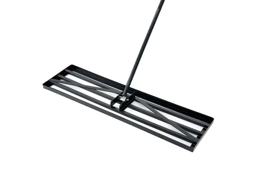 Meulbaty Rasenrechen Rasenplanierer 190/210 cm - Robuster Rasenrechen aus pulverbeschichtetem Eisen, ideal zur Bodenbearbeitung in Gärten und auf Sportplätzen. Verstellbare Arbeitsbreite für optimale Anpassung an verschiedene Flächen. Ergonomischer Griff für komfortable Handhabung.