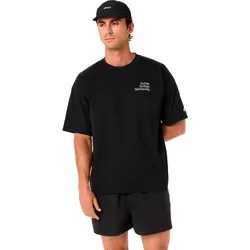 ASICS Runner Message Graphic Laufshirt Herren - Schwarz, Größe S (auch verfügbar in M, XL, XXL) - Stylisches Laufshirt für Männer, das Komfort und Funktionalität vereint. Die hochwertige Materialmischung sorgt für Atmungsaktivität und ein angenehmes Tragegefühl, ideal für sportliche Aktivitäten und den Alltag.