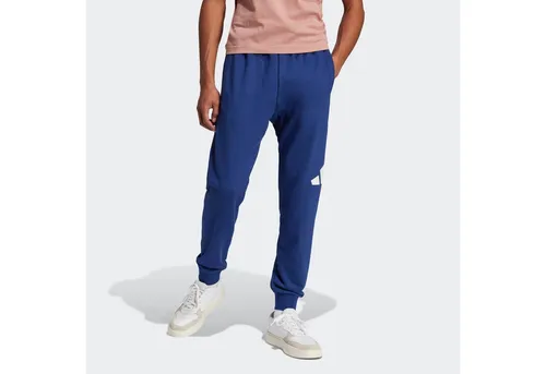 adidas Herren Essentials Big Logo French Terry Pant, Dark Blue/White, L - Trainingsbekleidung mit regulärem Schnitt, elastischem Bund und mindestens 70 % recycelten Materialien für nachhaltigen Komfort und Stil.