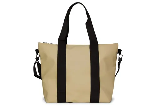 Rains Tote Bag Mini - Shopper 36 cm (sand) - Stylische Rains Tote Bag Mini in Sand, leicht und wasserdicht. Ideal für Alltag und besondere Anlässe, mit sicherem Reißverschluss und flexiblem Tragegurt.