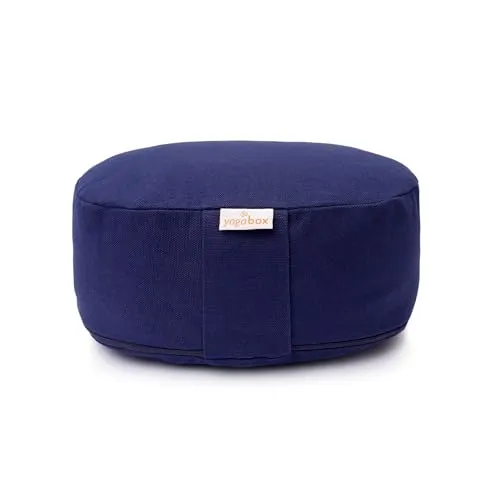 Yogabox Yogilino® Reise Meditationskissen Mini oval, dunkelblau - Kompaktes Yogakissen mit praktischer Trageschlaufe. Ideal für unterwegs, bietet es optimalen Komfort und Unterstützung bei Meditation und Yoga. Maße: 21 cm Breite, leicht mit 1.1 kg.