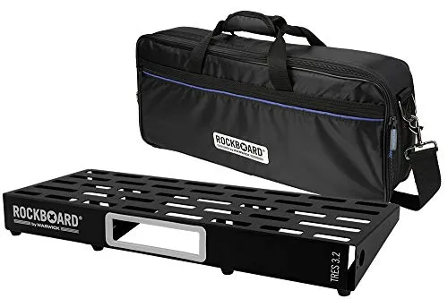 RockBoard TRES 3.2 Pedalboard mit Gigbag - Gitarren-Effektgeräte - Verwindungssteifes Pedalboard für 7-12 Effektpedale, inklusive Gigbag und Zubehör für optimale Organisation und Schutz.