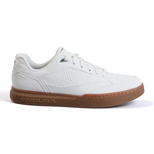 Endura Hummvee Flat Pedal Schuh weiß 42.5 - Fahrradschuhe mit StickyFoot Grip Gummisohle für optimalen Halt und Komfort bei Radfahrten und Spaziergängen. Ideal für alle Aktivitäten, vereinen Stil und Funktionalität.