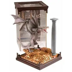 Harry Potter Magical Creatures Statue: Ukrainian Ironbelly 19cm - Action- & Spielzeugfiguren mit detailreicher Statue des ukrainischen Eisenbauch-Drachen, perfekt für Sammler und Fans der Harry Potter Reihe.