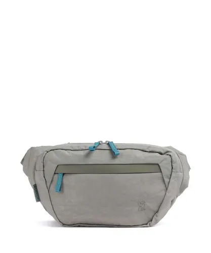 Chrome Industries Sabin Sling Bag - Reisetasche aus 400D recyceltem Crinkle-Nylon, mit großem Hauptfach und verstellbarer Metallschnalle, ideal für umweltbewusste Reisende.