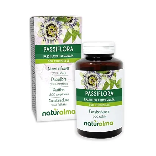 Passionsblume (Passiflora incarnata) Kraut mit Blüten