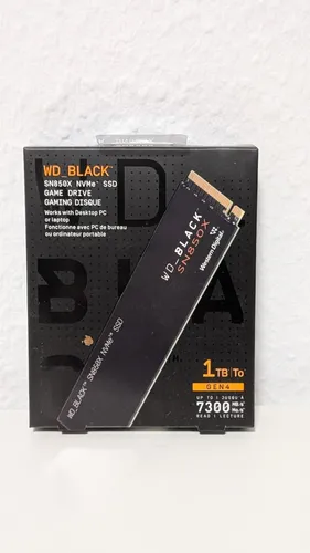 WD Black SN850X 1000 GB M.2 SSD - Festplatte mit ultraschnellem NVMe 1.4, ideal für Gaming und kreative Anwendungen, bietet blitzschnelle Ladezeiten und hohe Leistung.