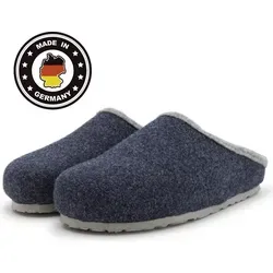 Pantoffelmann Filzclogs blau 47 - Hausschuhe aus regionalem Wollfilz, atmungsaktiv und bequem – für gesunde Füße und nachhaltigen Komfort. Qualität aus Deutschland, traditionell gefertigt.