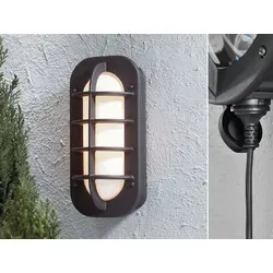 LED Außenwandleuchte mit Steckdose - Moderne Fassadenbeleuchtung in Schwarz - Die stilvolle Außenwandleuchte mit integrierter Steckdose bietet praktische Nutzungsmöglichkeiten und sorgt für eine gleichmäßige Lichtverteilung. Ideal für Eingangsbereiche und Terrassen.