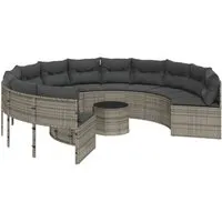 vidaXL Rundes Gartensofa mit Tisch und Kissen - Grau Poly Rattan - Gartenmöbel für entspannte Stunden im Freien, mit bequemen, abnehmbaren Kissen und eleganter Glasplatte. Langlebiges PE-Rattan sorgt für Witterungsbeständigkeit und pflegeleichte Nutzung.