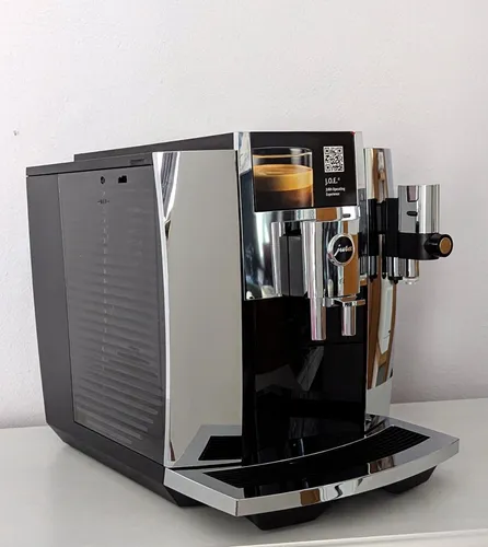 JURA Kaffeevollautomat 15581 E8 silberfarben von JURA