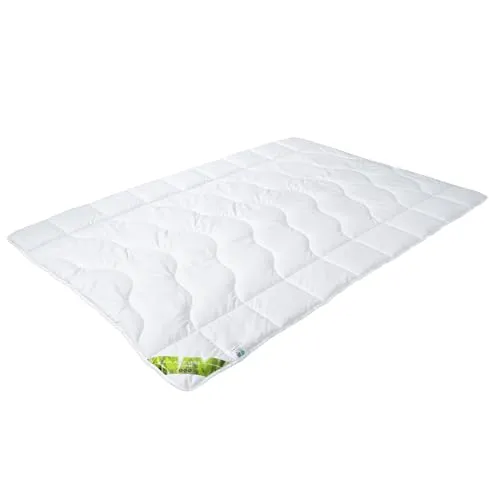 EVE Wonderful Sleeping Sommerbettdecke Aloe Vera - Leichte Bettdecke (450 g) mit Aloe Vera Bezug für optimalen Schlafkomfort, ideal für warme Nächte. Pflegeleicht und waschbar bis 60°C.