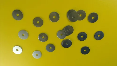 20X Kotflügelscheiben Stärke 1,25 mm galv. verzinkt 4,3 x 20 Karosseriescheiben