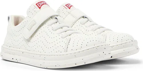 Camper K800247 Runner Four Sportschuhe Weiß EU 34 - Wanderschuhe für Kinder aus recyceltem Leder, mit elastischen Schnürsenkeln und OrthoLite® Recycled™ Fußbett für optimalen Komfort und Nachhaltigkeit.