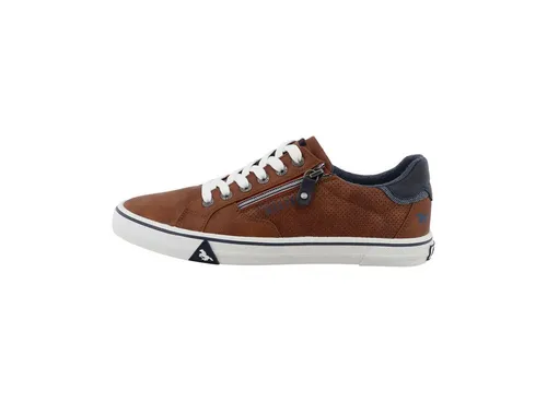 Mustang Herren Sneaker Braun mit Reißverschluss - Stylischer Herren Sneaker aus Kunstleder mit praktischen Reißverschluss für einfachen Einstieg. Ideal für Freizeitoutfits, mit griffiger Gummisohle und bequemer Frottee-Innenseite.