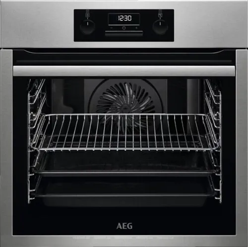 AEG BES331110M - Einbaubackofen mit 71 l Volumen - Backöfen - Der AEG Einbaubackofen bietet 9 Funktionen, darunter Heißluft und Pizzabackfunktion. Dank Aqua Cleaning ist die Reinigung besonders einfach und energiefreundlich mit der Effizienzklasse A.