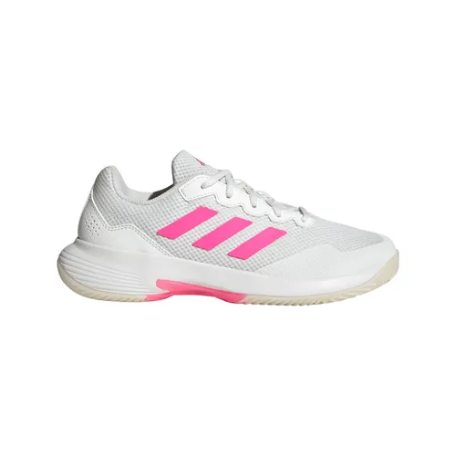 adidas Damen Gamecourt 2.0 Tennis Shoes - Tennisschuhe in core White/Lucid pink/Black - Tennisschuhe mit gepolstertem Schaft und EVA-Zwischensohle für optimalen Komfort, aus mindestens 50 % recycelten Materialien.