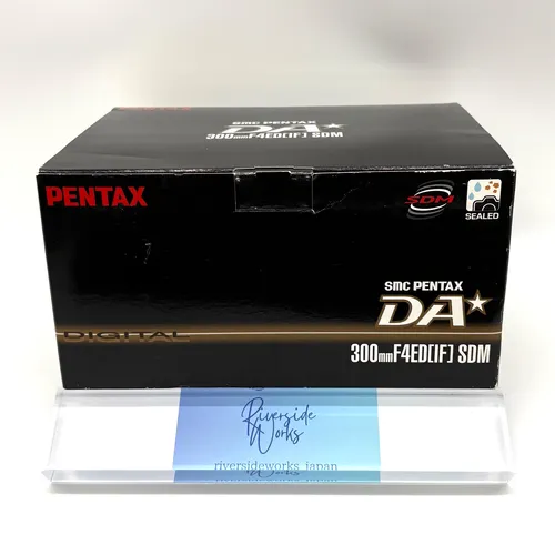 PENTAX DA 300mm F4 ED SDM Teleobjektiv - Professionelles Teleobjektiv für Pentax-Kameras, bietet eine hohe Bildqualität und schnelle Autofokus-Funktion für beeindruckende Aufnahmen aus der Ferne.