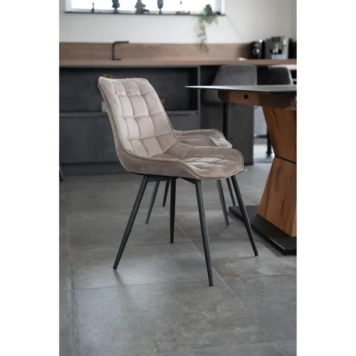 Home Deluxe Polsterstuhl IKALO 4er Set - Hellbraun - Esszimmerstühle mit weicher Polsterung, bis 120 kg belastbar und pflegeleicht. Ideal für stilvolle und bequeme Sitzgelegenheiten in Ihrem Zuhause.