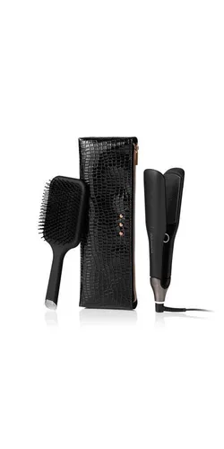 GHD Glätteisen ghd Gift Set Straightener Chronos Max - Erleben Sie glattes Haar mit dem GHD Chronos Max. Das elegante Set sorgt für schnelle Ergebnisse und ist perfekt für den täglichen Einsatz. Ideal für jeden Haartyp.