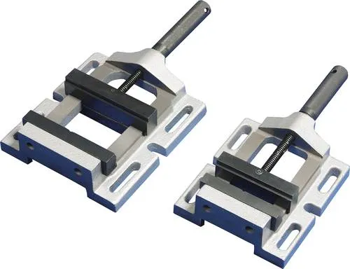 Holzmann Maschinen M150 Maschinenschraubstock - Schraubstock mit 150 mm Backenbreite und maximaler Spann-Weite von 150 mm, ideal für präzise Arbeiten in der Werkstatt.