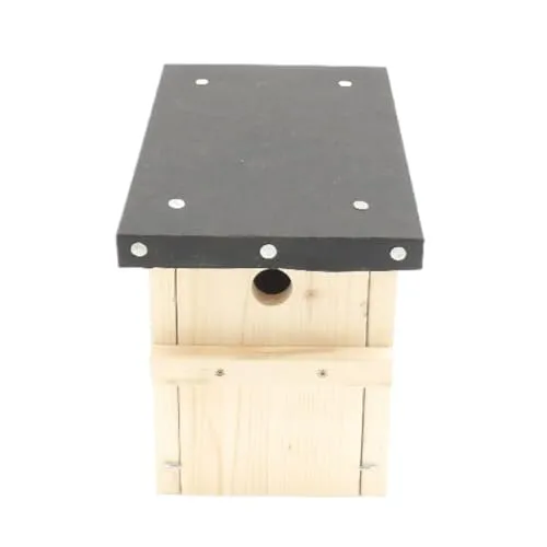 Nistkasten Star 45 mm Bausatz - Nistkasten aus unbehandeltem Fichtenholz, ideal für den Naturschutz. Einfach zu montieren mit abnehmbarer Front für einfache Reinigung. Hergestellt in einer Werkstatt für Menschen mit Behinderung.