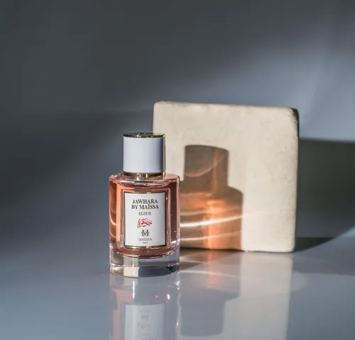 Maissa Jawhara Eau de Parfum 100ml - Unverwechselbarer Duft - Eau de Parfum für Damen, 100ml Maissa Jawhara begeistert mit einem einzigartigen, persönlichen Duft, der Ihre Individualität unterstreicht.