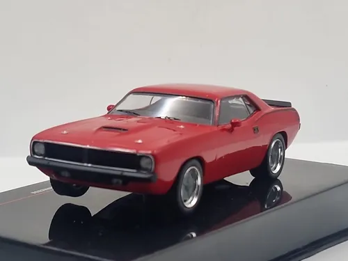 Plymouth Barracuda 1970 rot Modellauto 1:43 - Detailreiches Standmodell im Maßstab 1:43, ideal für Sammler und Liebhaber. Mit OVP, aus robustem Die-Cast-Material und in auffälligem Rot.