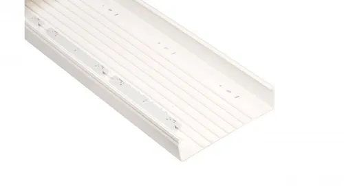 OBO Bettermann Wand- und Deckenkanal WDK 60230 60x230 reinweiss - Sonstige Elektroinstallationsartikel, ideal für eine saubere und sichere Kabelverlegung dank Bodenlochung im Kanal.