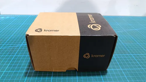 Kramer PT-871/2xr-KIT 4K HDR HDMI Extender - Repeater Transceiver für 4K@60Hz HDR-Signale, bis zu 60m Reichweite mit minimaler Latenz und zweiwegige Stromversorgung über Twisted Pair.