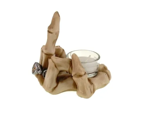 Kremers Schatzkiste Teelichthalter Skeletthand - Gothic Teelichthalter in Form einer Skeletthand mit Mittelfinger und Pentagramm-Ring. Ideal für düstere Atmosphäre und Halloween-Dekoration.