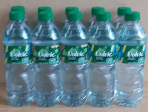 Volvic Naturelle Stilles Mineralwasser, 10 Flaschen, 0,5 L, Einweg