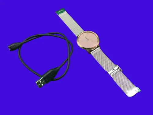 Produktbild Garmin Vivomove Luxe Damen Smartwatch