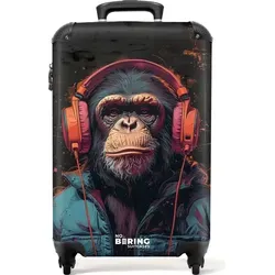 NoBoringSuitcases.com© Hartschalen-Trolley Schimpanse mit Kopfhörern - Hartschalenkoffer im Handgepäck-Format (55x35x20 cm) mit fröhlichem Schimpansen-Motiv, ideal für stressfreies Reisen und hervorragende Sichtbarkeit am Flughafen.