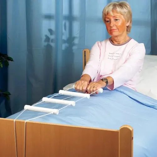 Bettleiter - Praktische Bett-Aufstehhilfe - Bett- & Beistelltische, erleichtert das Aufstehen aus dem Bett für mehr Selbstständigkeit und Sicherheit.