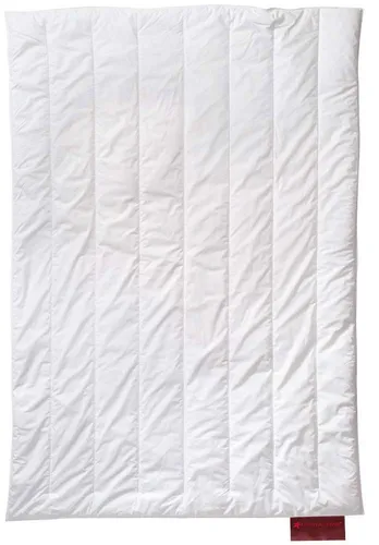 Centa Star Vital Plus Leicht-Bett Sommerdecke 135x200 cm - Bettdecken der Extraklasse: Kuschelig, strapazierfähig und mit innovativer Endlosfasertechnologie für optimale Formbeständigkeit. Ideal für einen erholsamen Schlaf!