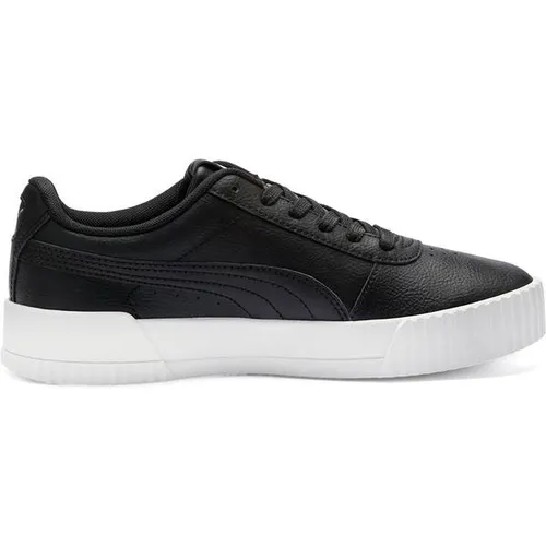 PUMA CARINA L Sneaker - Sneaker low mit 80er Jahre Flair, Obermaterial aus 20% recyceltem Vollleder und SoftFoam Einlegesohle für höchsten Tragekomfort.
