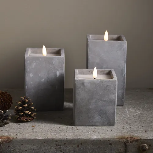 3er Set LED Kerzen mit Timerfunktion - Kerzen Set aus Echtwachs, flammenlos und batteriebetrieben - ideal für stimmungsvolle Deko in jedem Raum, inklusive praktischer Timerfunktion.