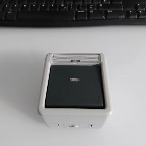 Gira  011630  Kontroll Schalter Wechselschalter m. Beschr. Feld  WG AP  Neuware